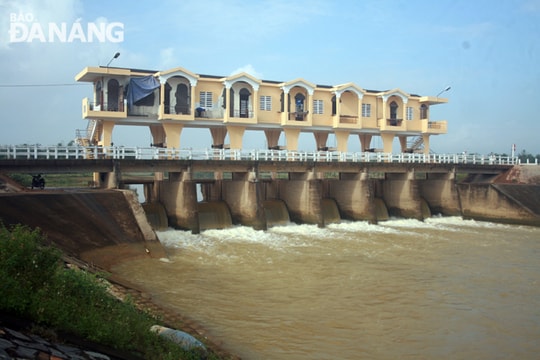 Xây hồ đập, nhà máy nước mới