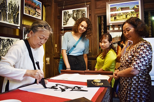 Cùng vì "Hội An nhân tình thuần hậu"