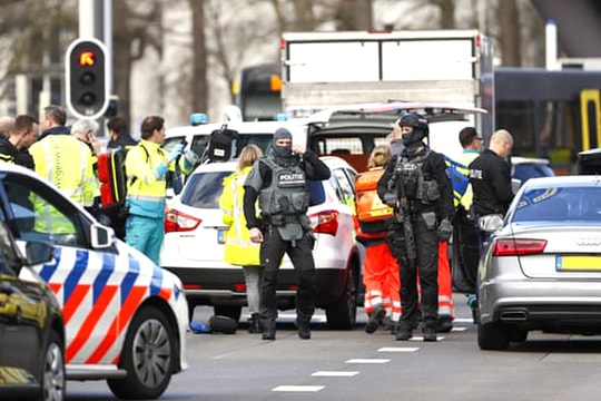 Ít nhất 7 người bị thương trong vụ xả súng vào tàu điện tại Hà Lan