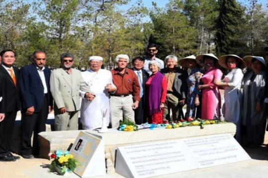 Tôn vinh chữ quốc ngữ