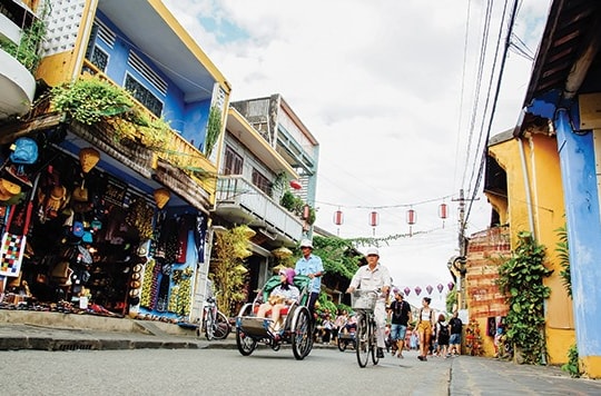 Quản lý nguồn thu từ du lịch di sản