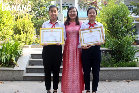 Tình yêu nghề qua trang sử