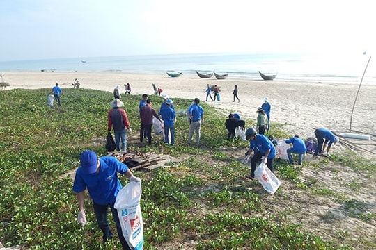 Thanh niên bảo vệ môi trường