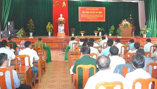 Đông Giang khen thưởng điển hình tiêu biểu thực hiện Chỉ thị 05