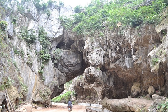 Trăn trở “Cổng trời”