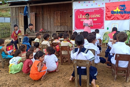 Lễ khai giảng giữa mây ngàn