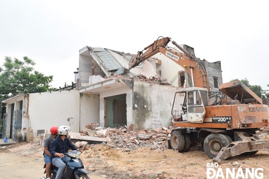 Xây dựng phương án mở về đền bù, tái định cư