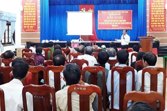 Tuyên truyền Luật Giao thông đường bộ tại xã Quế Châu