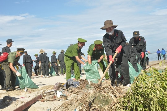 Hưởng ứng chiến dịch làm cho thế giới sạch hơn