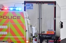 Cận cảnh xe container chở 39 thi thể người nhập cư trái phép vào Anh