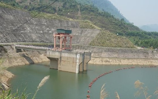 Hạn chế phát điện, ưu tiên tích nước bảo đảm an ninh nguồn nước vùng hạ du lưu vực sông Vu Gia - Thu Bồn