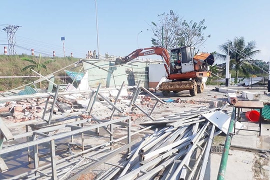 Tam Kỳ lập lại trật tự xây dựng