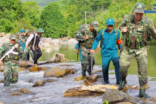 Biên cương vững tay súng, trọn tình nghĩa quân dân