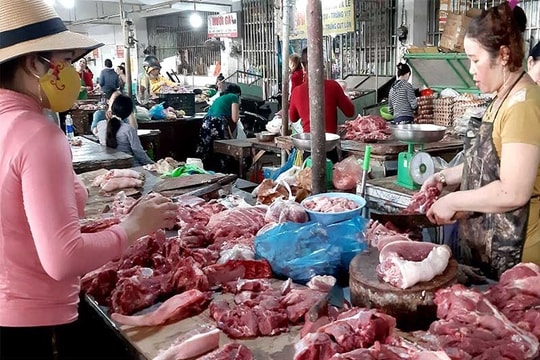 Thủ tướng yêu cầu giảm ngay giá thịt heo