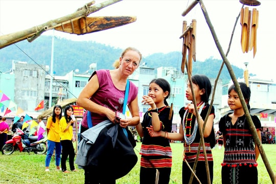 Nụ cười trong gươl