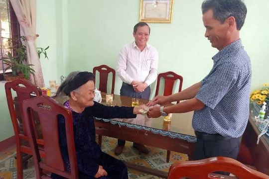 Lan tỏa hành động đẹp của Mẹ Việt Nam anh hùng Võ Thị Tẩu