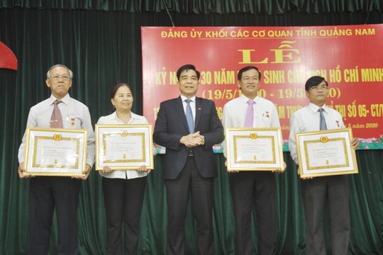 Kỷ niệm 130 năm Ngày sinh Chủ tịch Hồ Chí Minh và tuyên dương điển hình thực hiện Chỉ thị 05