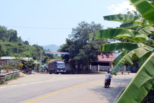 Nhiều bến thủy nội địa tự phát vận chuyển du khách