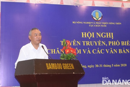 Bộ NN&PTNT yêu cầu doanh nghiệp chăn nuôi hạ giá thịt heo hơi