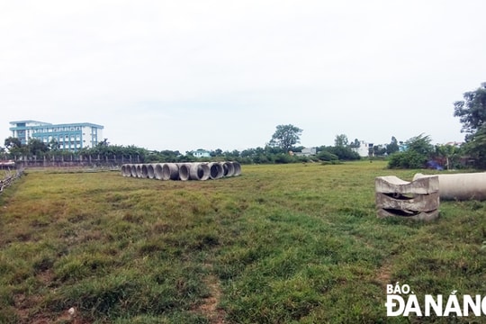 Sống trong dự án 'treo' 16 năm