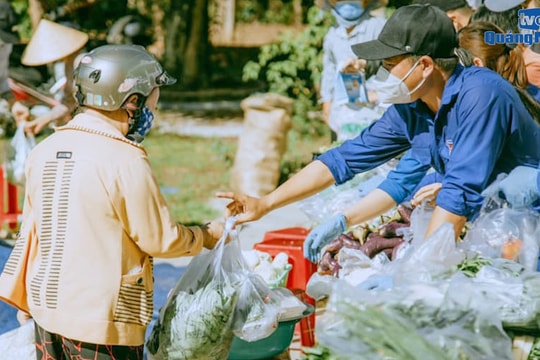 [VIDEO] - Phiên chợ 0 đồng của Đức