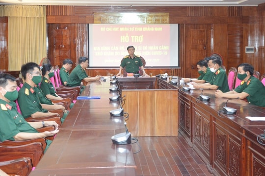 Bộ CHQS tỉnh hỗ trợ quân nhân khó khăn trong dịch Covid-19