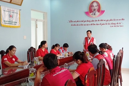 Chuẩn bị nguồn quỹ cứu trợ khẩn cấp ứng phó bão số 5