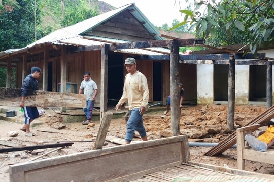 Phân bổ hơn 11,5 tỷ đồng giúp nhân dân khắc phục hậu quả mưa lũ