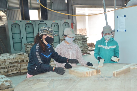 Ngành gỗ trụ vững trước “bão dịch”