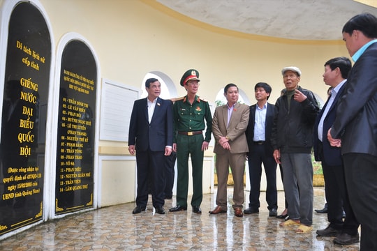 Đoàn đại biểu Quốc hội tỉnh thăm di tích “Giếng nước Quốc hội”