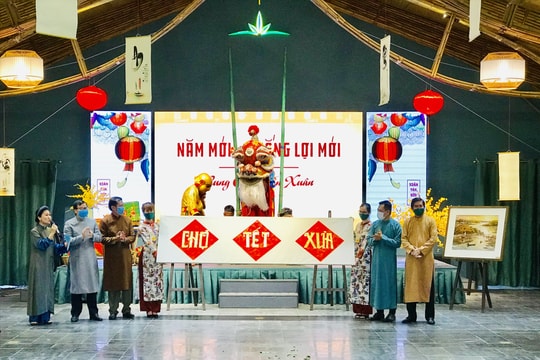 Hơi thở mùa xuân ở chợ Tết xưa