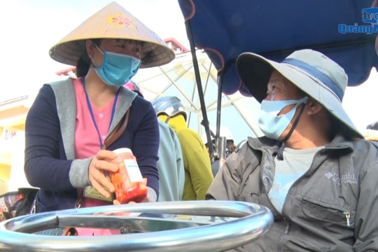 [VIDEO] - Mang tết đến với người dân nghèo Hội An