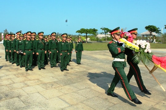 Hành trình về với cội nguồn