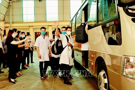 Bộ trưởng Bộ Y tế kêu gọi sinh viên y, dược 'xung trận' chống dịch Covid-19 tại Bắc Giang và Bắc Ninh