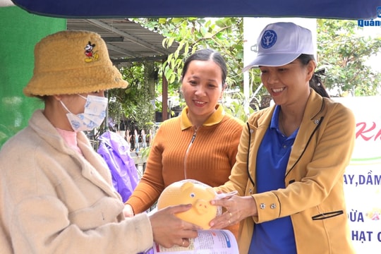 [VIDEO] - Đại lý thu là nòng cốt phát triển BHXH tự nguyện