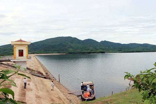 Nông dân Đại Tân, Đại Chánh sốt ruột vì thiếu nước gieo sạ