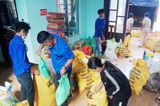 Điện Bàn, Tây Giang hỗ trợ TP.Hồ Chí Minh hơn 115 tấn hàng hóa