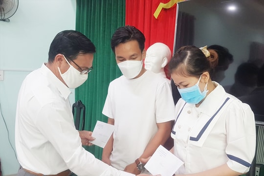 Hỗ trợ người lao động bị ảnh hưởng bởi Covid-19: Vừa làm vừa tháo gỡ vướng mắc