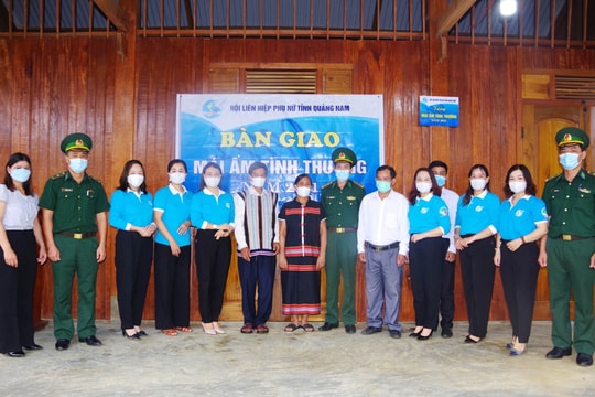 Nhiều hoạt động đồng hành với phụ nữ vùng biên Nam Giang