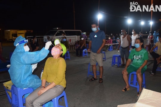 Tăng cường công tác phòng, chống Covid-19 tại cảng cá Thọ Quang