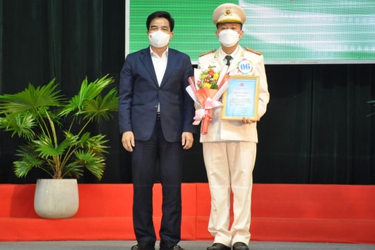 Trao 12 giải thưởng hội thi tuyên truyền nghị quyết của Đảng