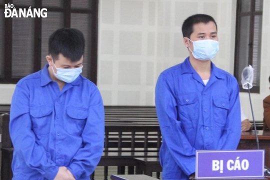 2 đối tượng lừa đảo chiếm đoạt tài sản lĩnh hơn 25 năm tù