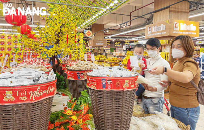 Dồi dào nguồn cung hàng hóa phục vụ Tết