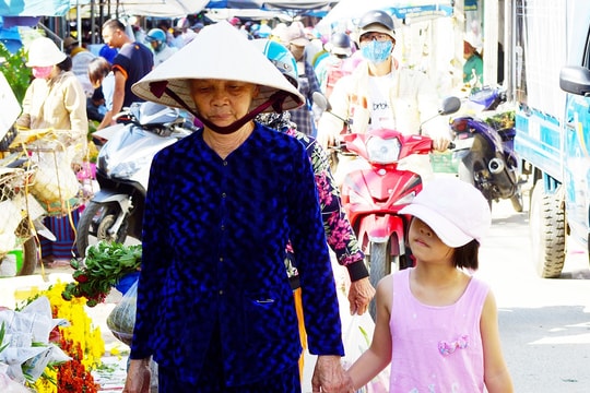 Chợ huyện ngày xưa