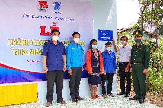 Tổ chức chương trình “Tháng Ba biên giới” tại Tây Giang