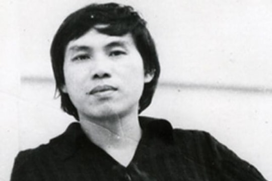 Những ban mai xanh biếc tiếng đàn bầu