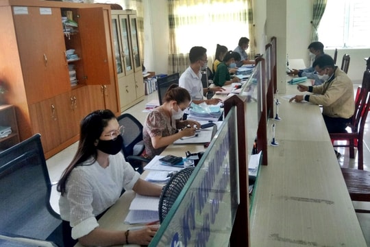 Thống nhất giữ nguyên số lượng biên chế và định suất hợp đồng lao động của Phú Ninh