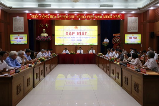 Gặp mặt các thế hệ đoàn ĐBQH, HĐND tỉnh qua 25 năm tái lập tỉnh