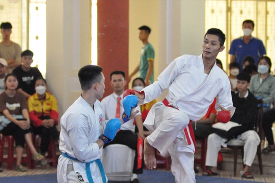 Giải Karate vô địch tỉnh năm 2022: "Nghẹt thở" cuộc đua toàn đoàn