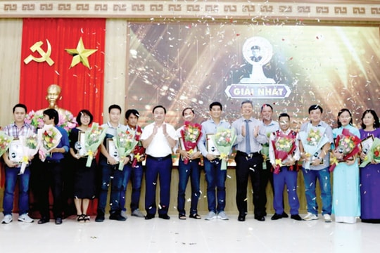 Giải Báo chí Huỳnh Thúc Kháng lần thứ XVI (2021 - 2022): Lắng lại phù sa